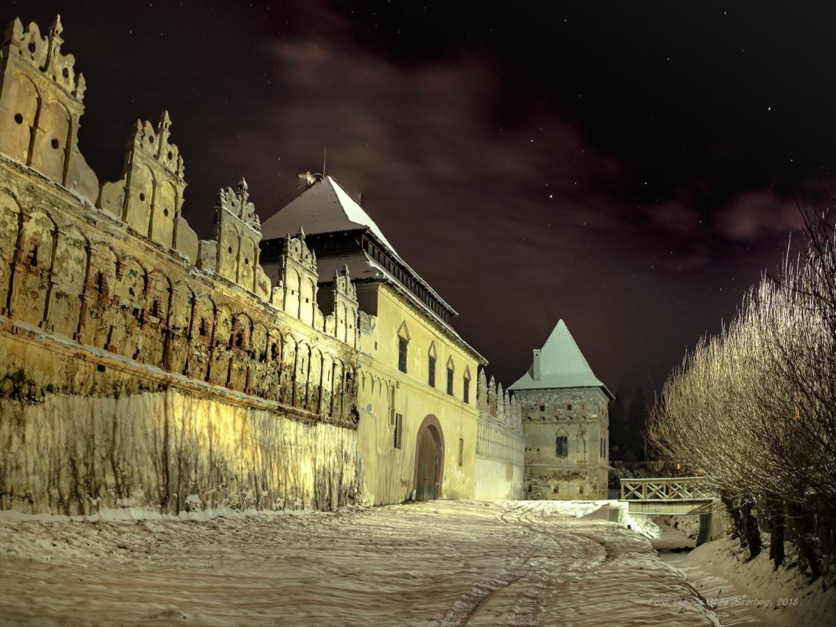 Hotel Csergo Ildiko Vendeghaz Lăzarea Exteriér fotografie